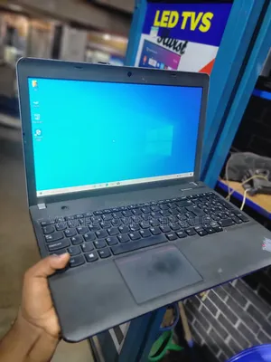Laptop Lenovo ThinkPad Edge E550 4GB Intel Core I3 HDD 320GB