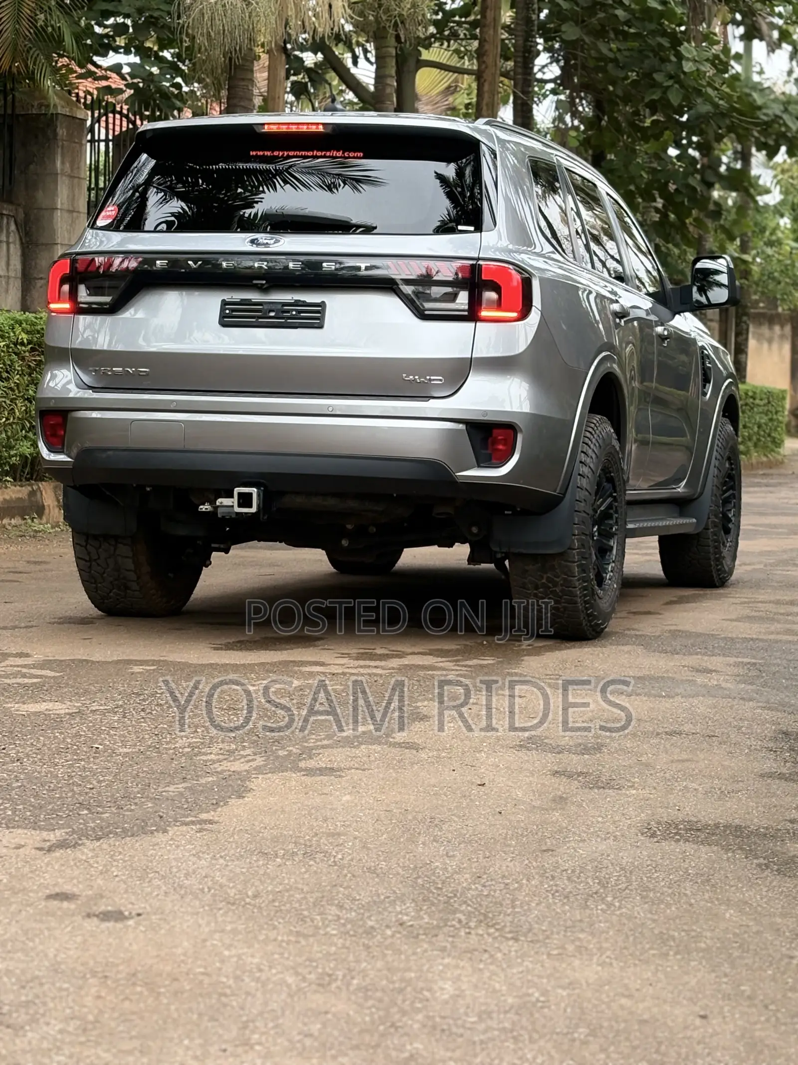 Ford Everest 2022 Silver