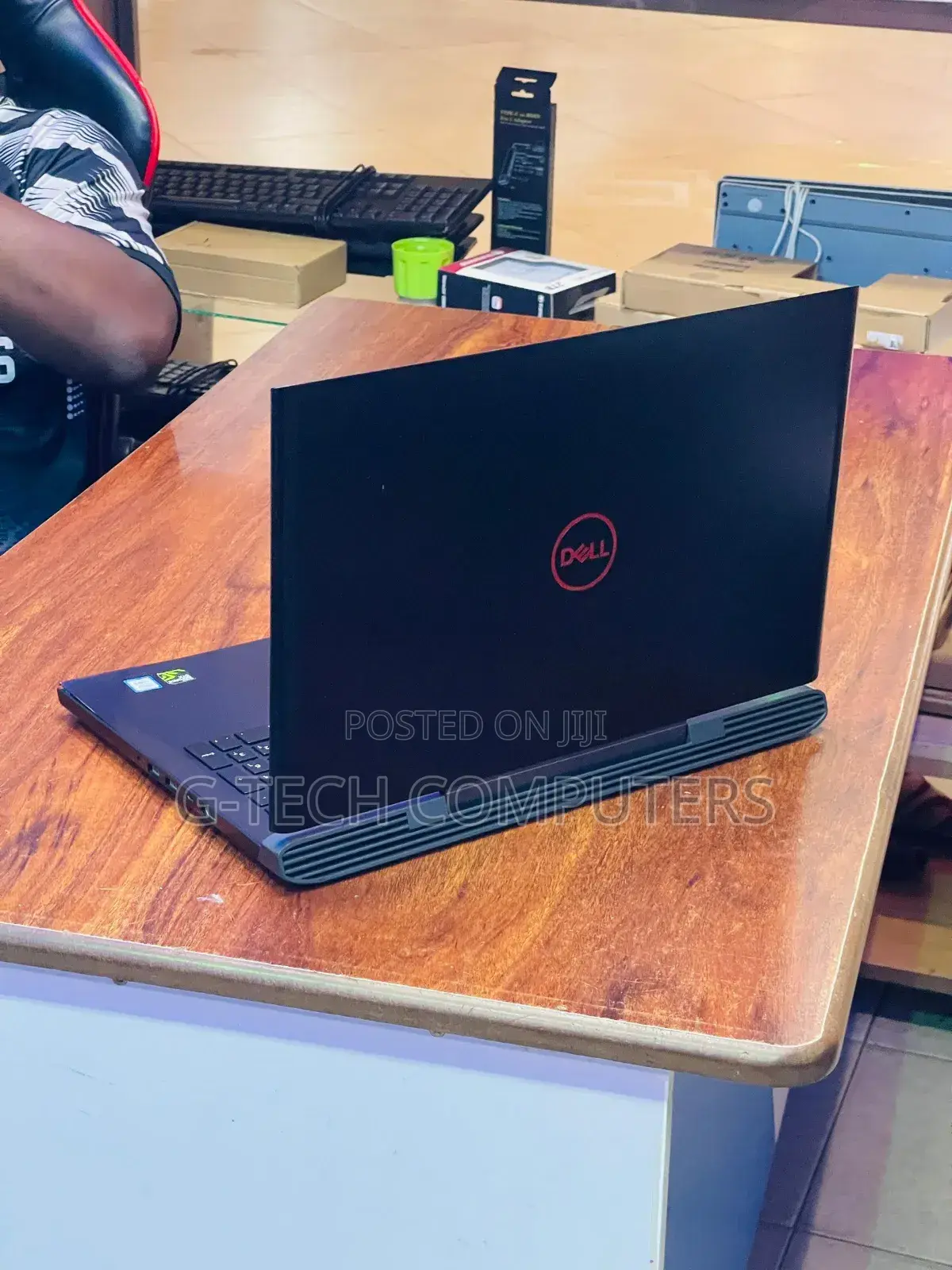 New Laptop Dell Inspiron 15 7577 8GB Intel Core I5 SSD 256GB