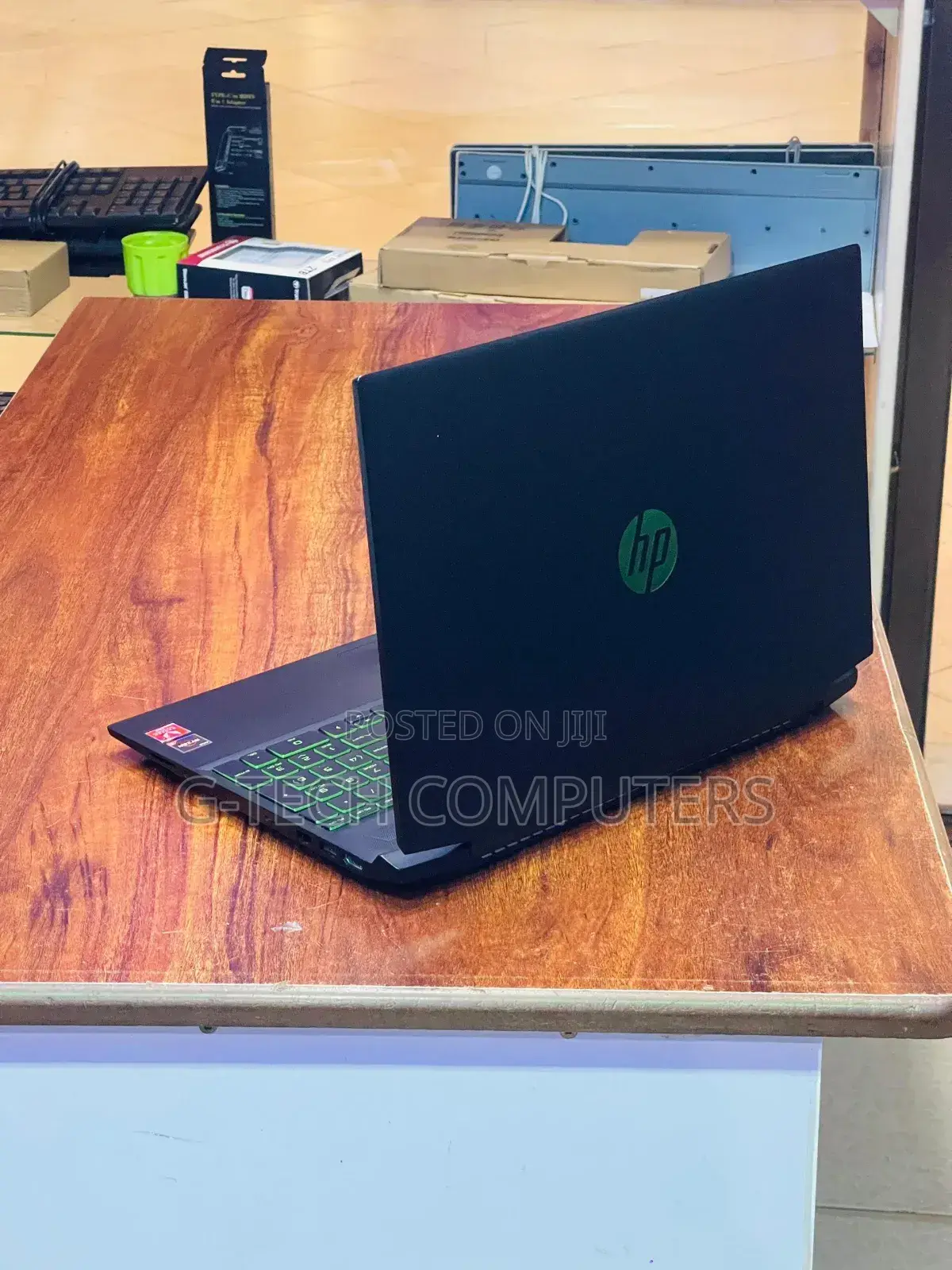 New Laptop HP Pavilion 15 8GB AMD Ryzen 5 SSD 256GB