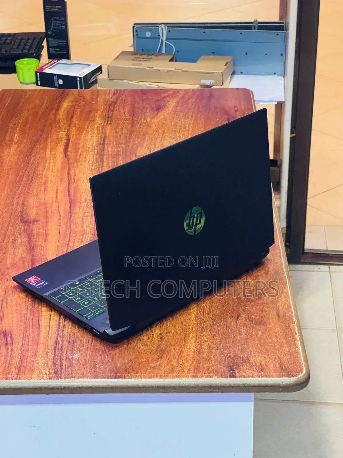 New Laptop HP Pavilion 15 8GB AMD Ryzen 5 SSD 256GB