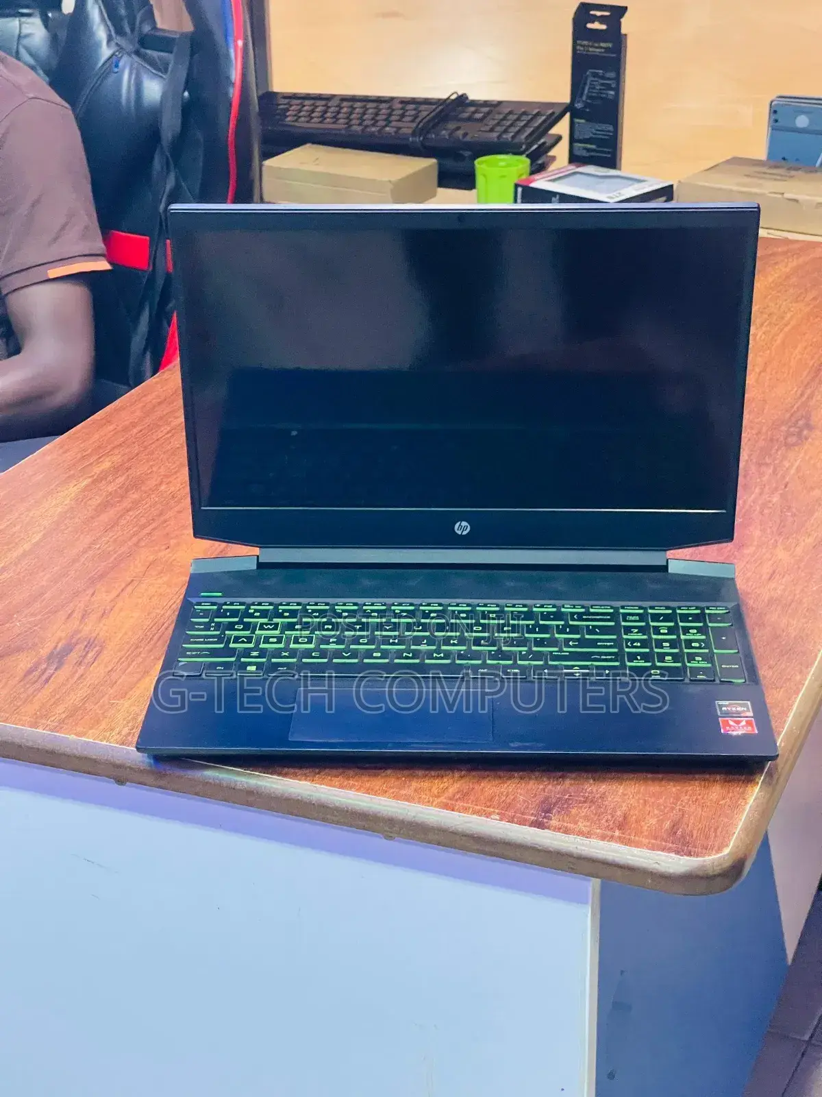 New Laptop HP Pavilion 15 8GB AMD Ryzen 5 SSD 256GB