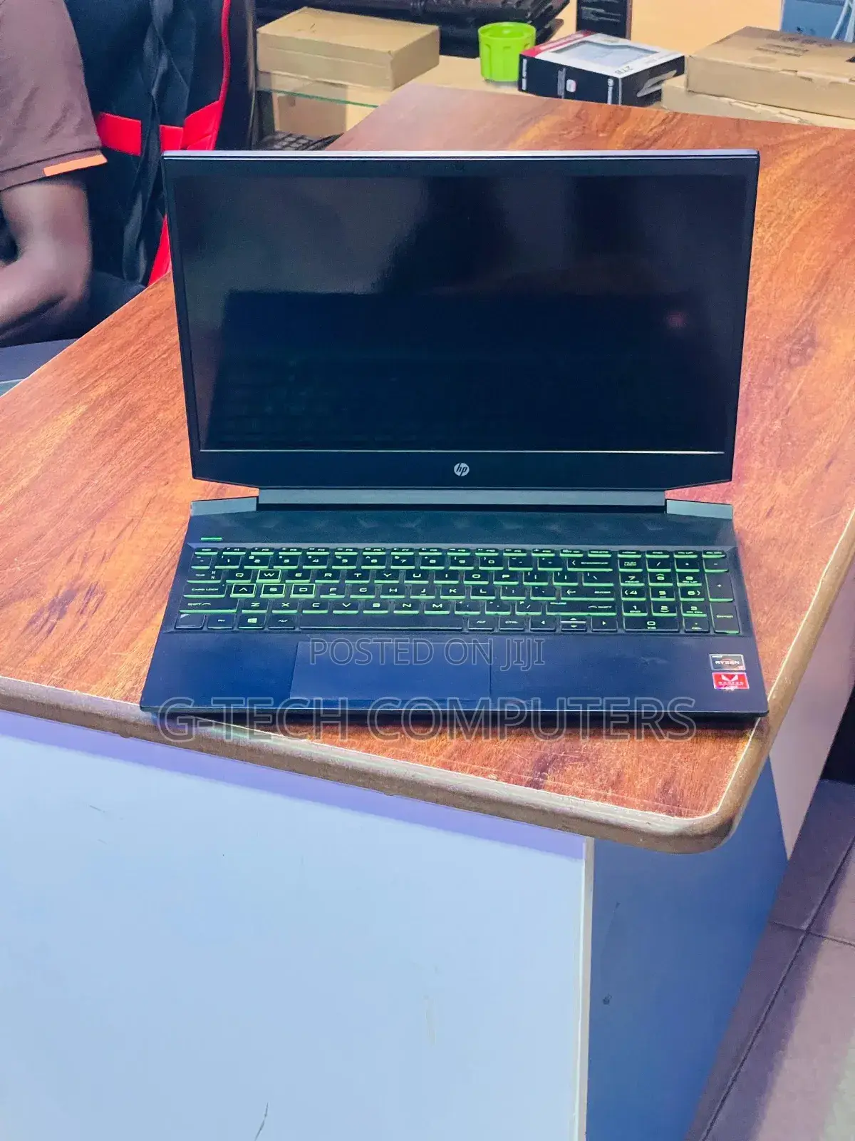 New Laptop HP Pavilion 15 8GB AMD Ryzen 5 SSD 256GB