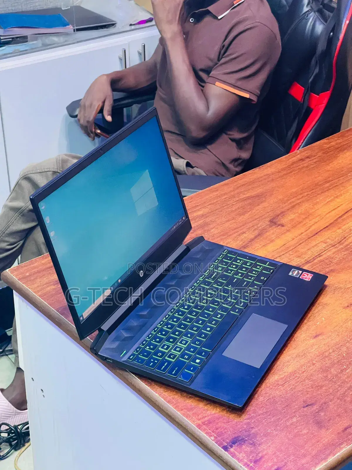 New Laptop HP Pavilion 15 8GB AMD Ryzen 5 SSD 256GB