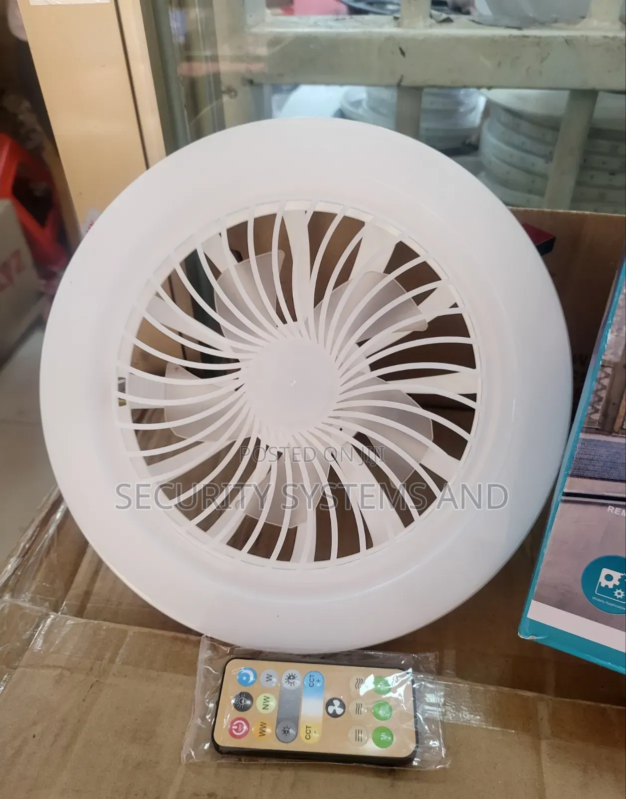 Smart Ceiling Fan With Led Light and Remote Control