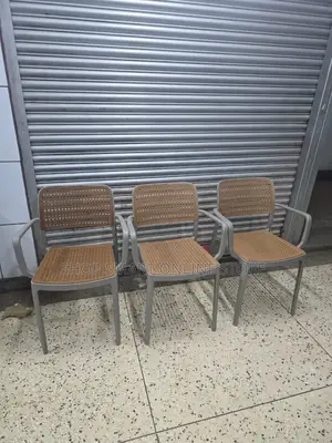 Atlas Plastic Chairs Plastic Chairs