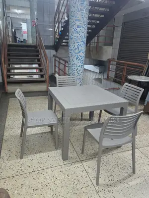 Garden Plastic Table and Chairs Set Brand New