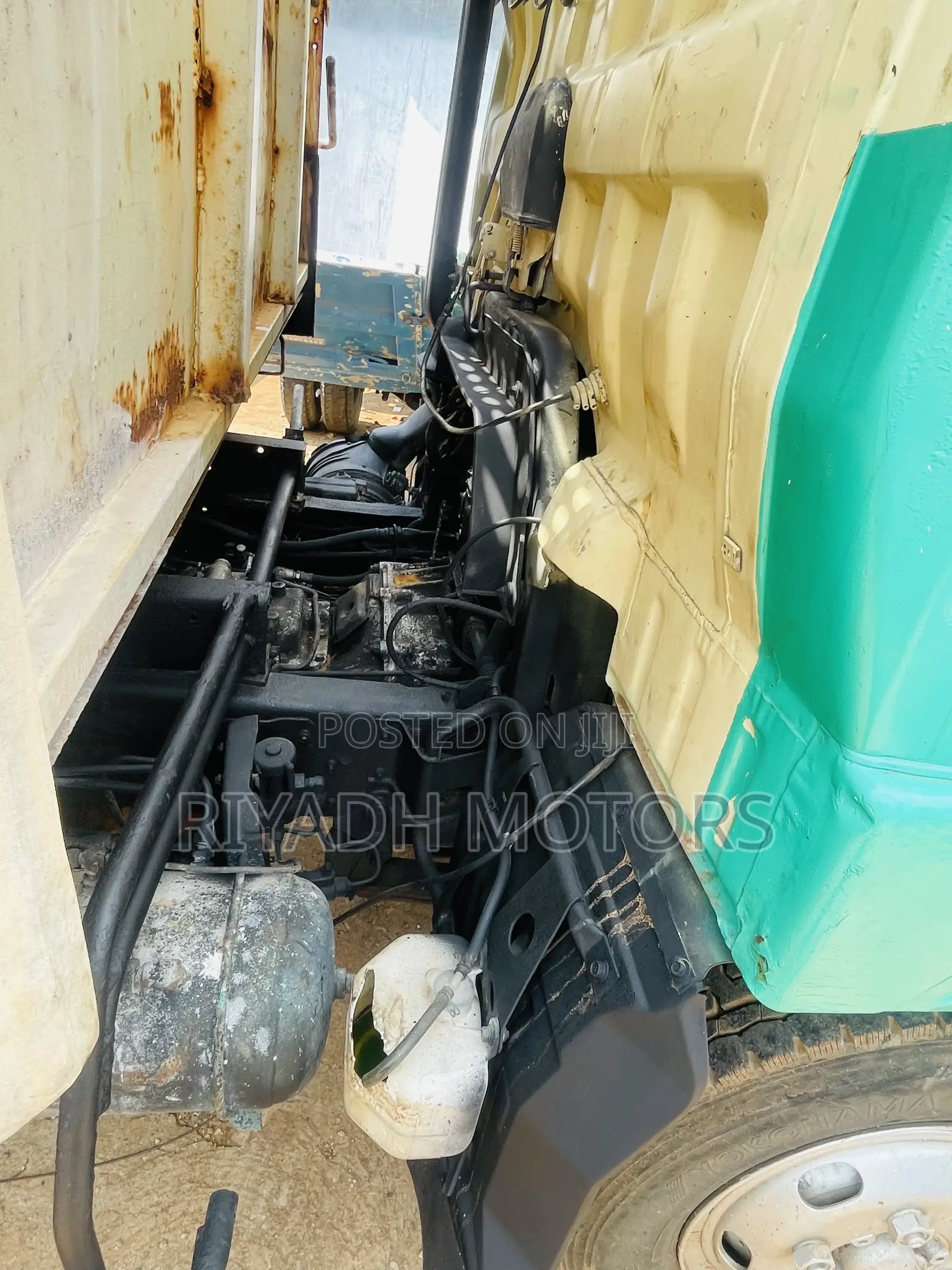 Hino Green Color