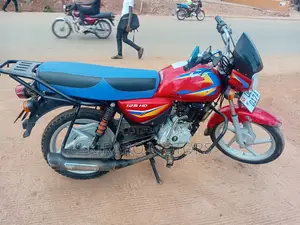 Bajaj CT 125X 2025 Red