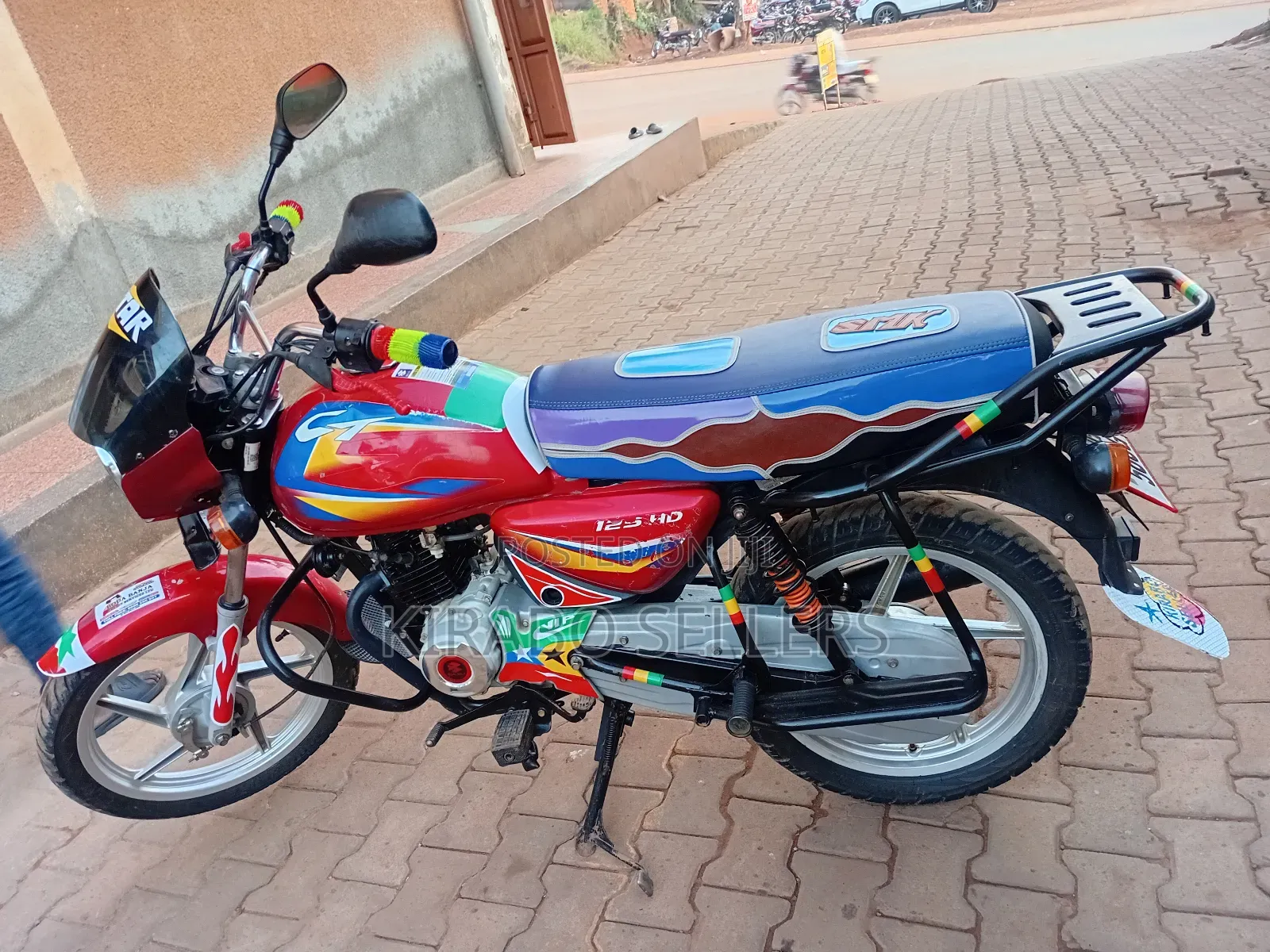 Bajaj CT 125X 2025 Red