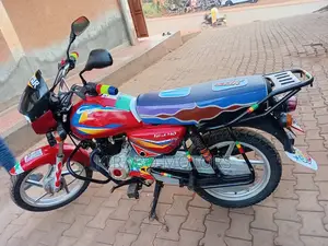 Bajaj CT 125X 2025 Red
