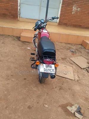 Bajaj Boxer 100 2025 Red