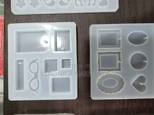Epoxy~Resin Silcon Molds for Designing 3d, Ornaments