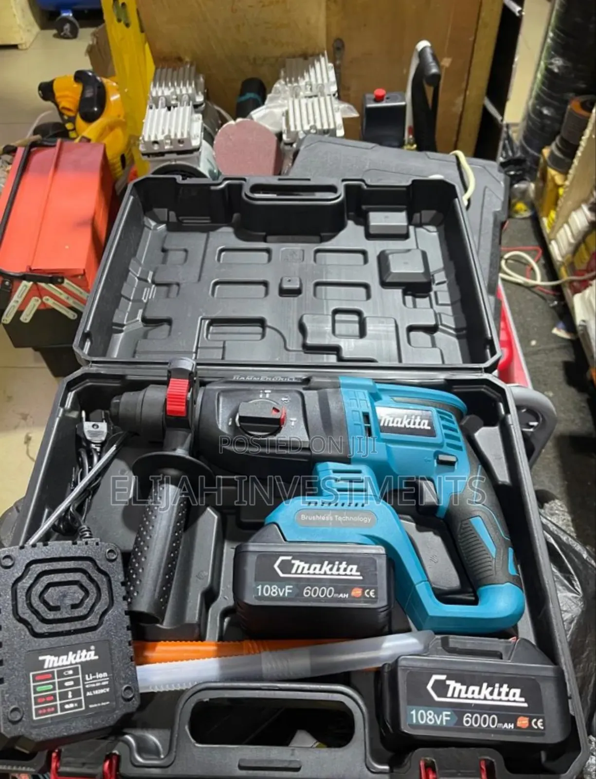 Makita Cordless Hammer Electric Drill Kit.