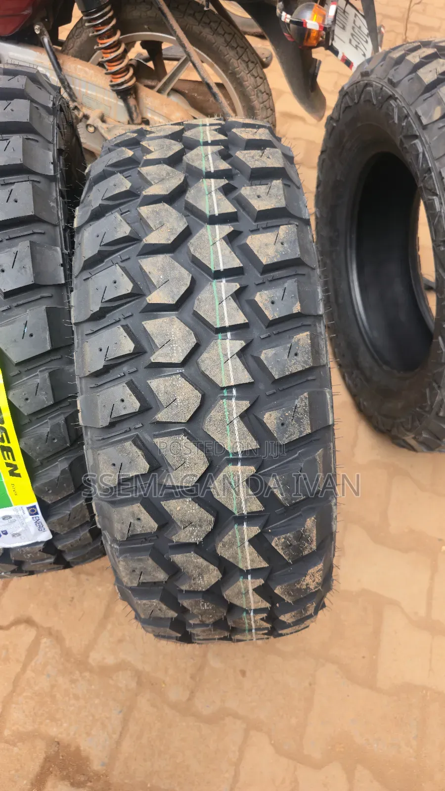 265/65r17 M/T Original Practical Max Tyres for Hilux