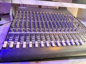Sound Mixer 16 Channel Mackie