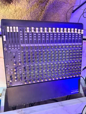 Sound Mixer 16 Channel Mackie