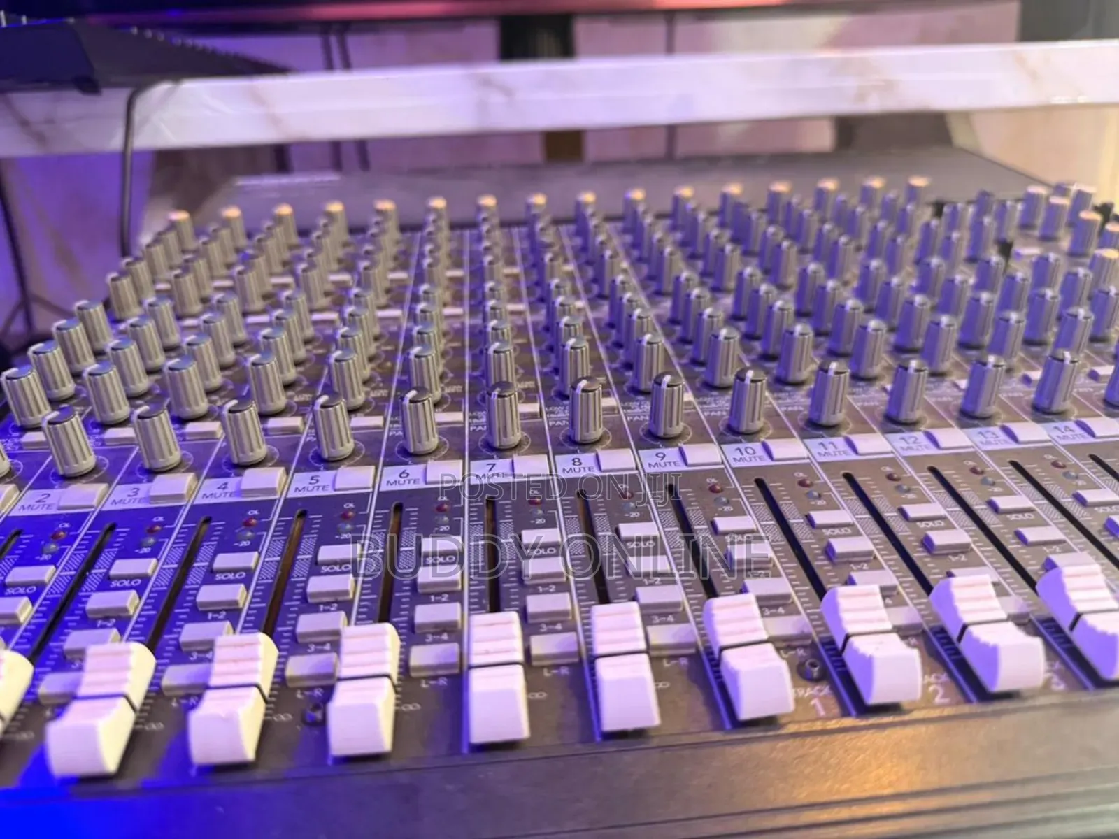 Sound Mixer 16 Channel Mackie