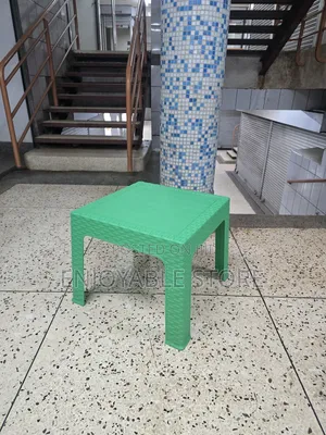 Green Texture Plastic Tables