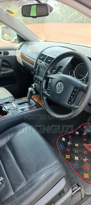 Volkswagen Touareg 3.0 V6 TDi Automatic 2008 Silver