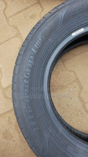175/70r14 Used Japan Tyres for Sienta,Raum,Spacio, Alex