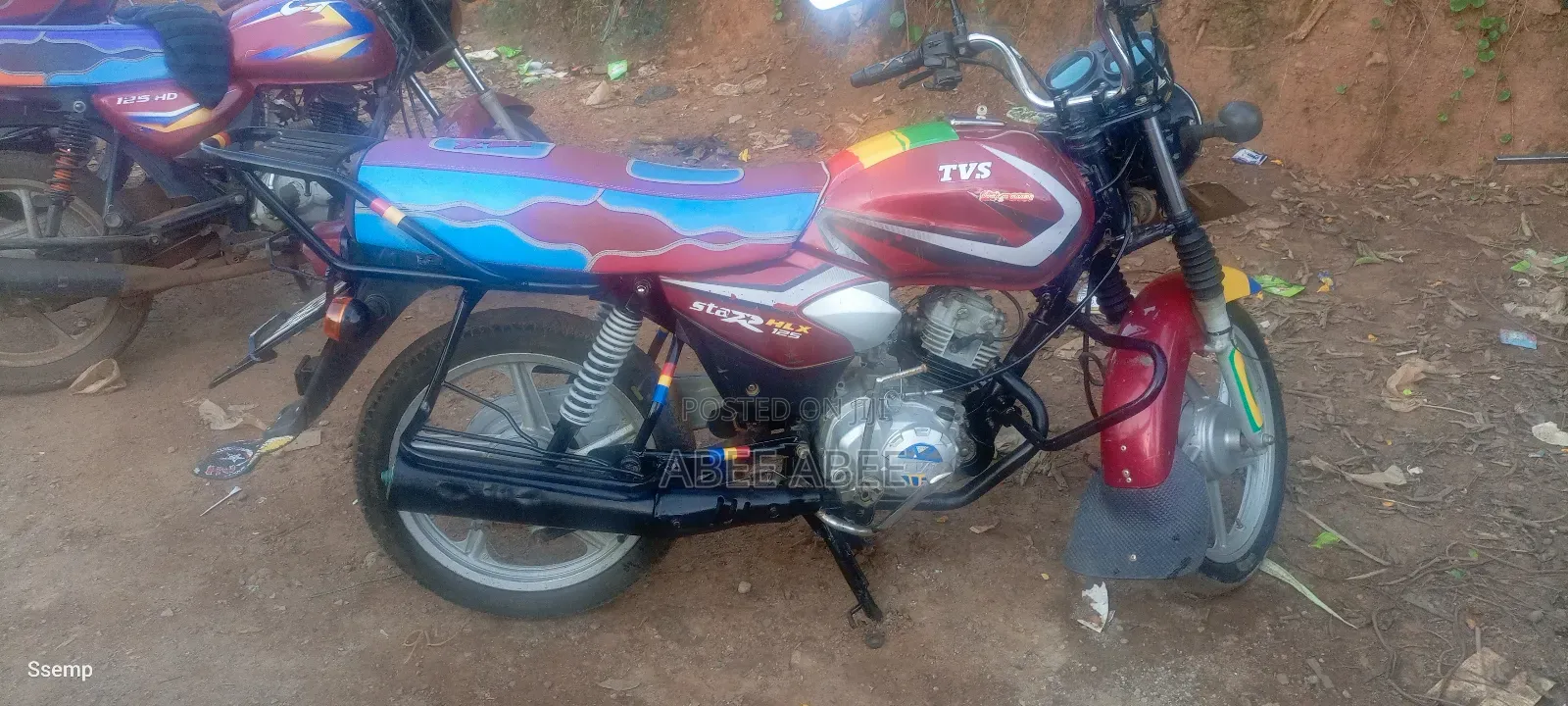 TVS HLX 125 2024 Red