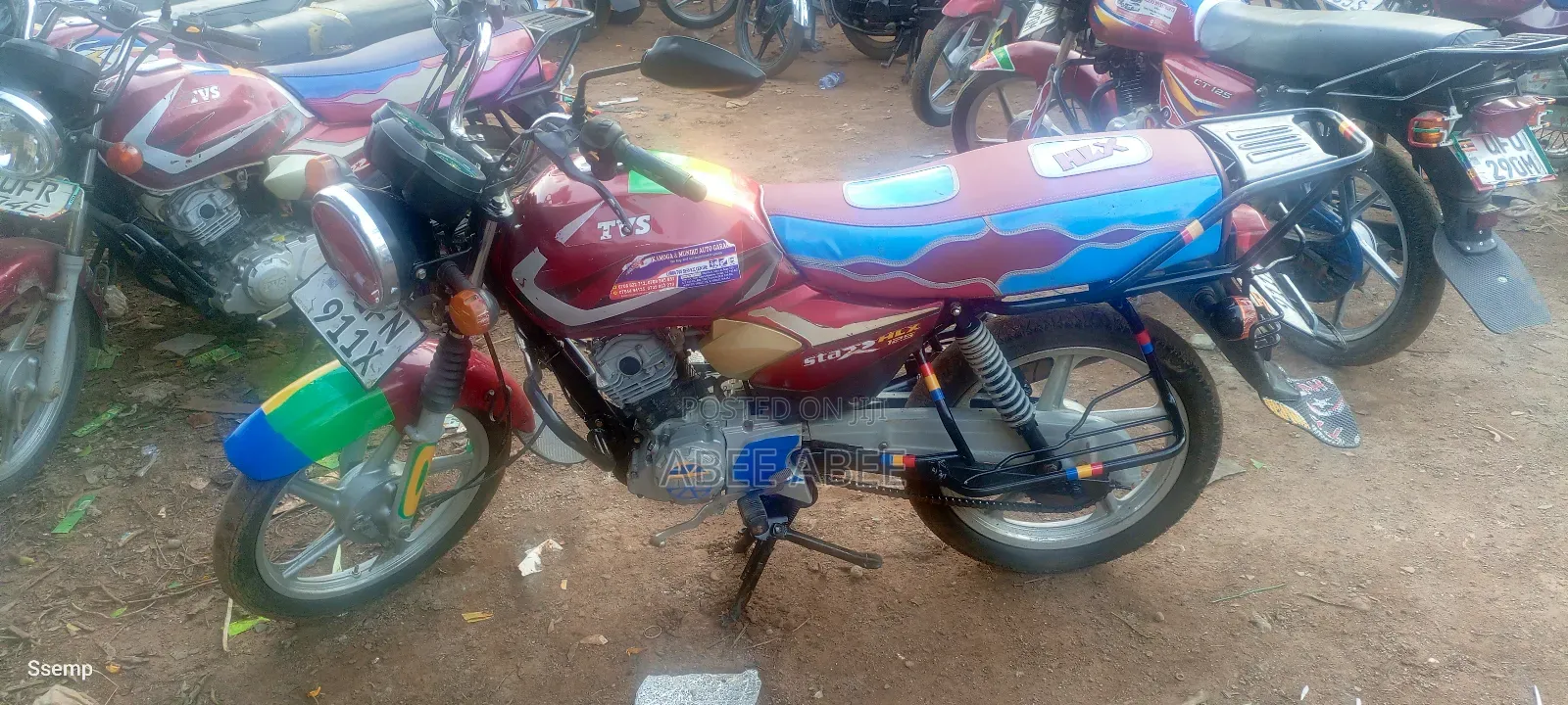 TVS HLX 125 2024 Red