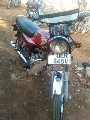 Bajaj Boxer 100 2019 Red