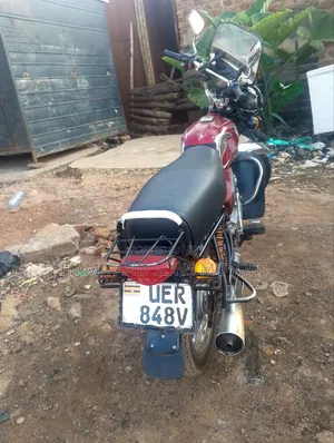 Bajaj Boxer 100 2019 Red
