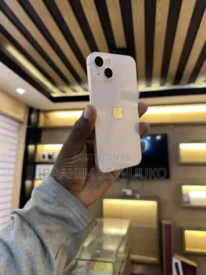 Apple iPhone 13 128 GB White