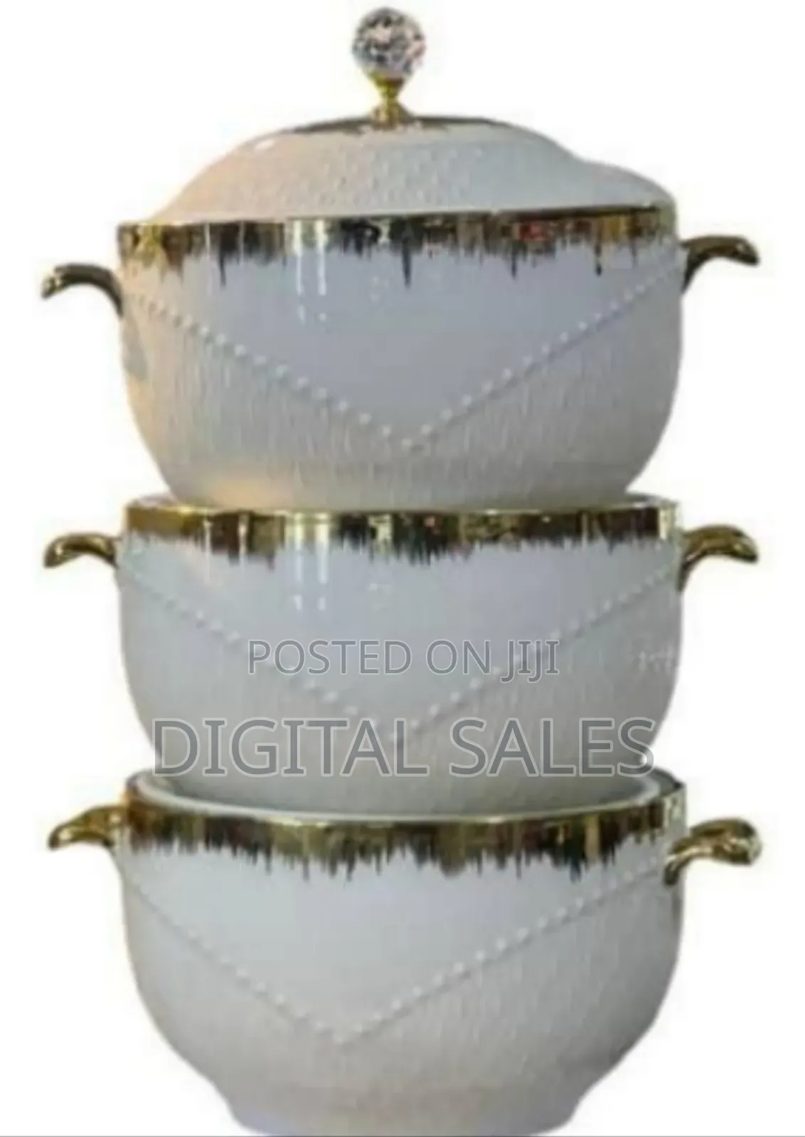 Set of 3 Elegant Stackable Serving Dishes With Gold Accents