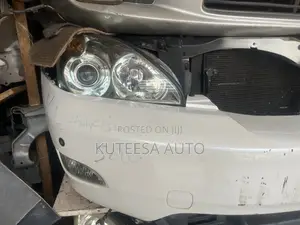 Harrier Kawundo 2008 Headlight