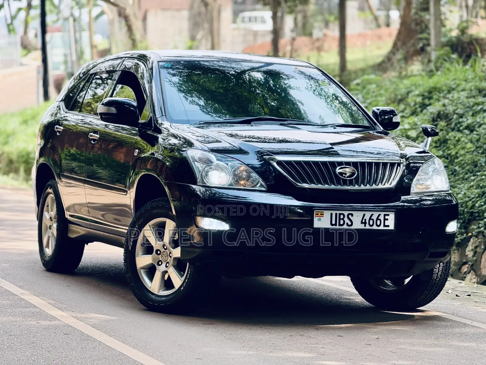 Toyota Harrier 2.4 2012 Black