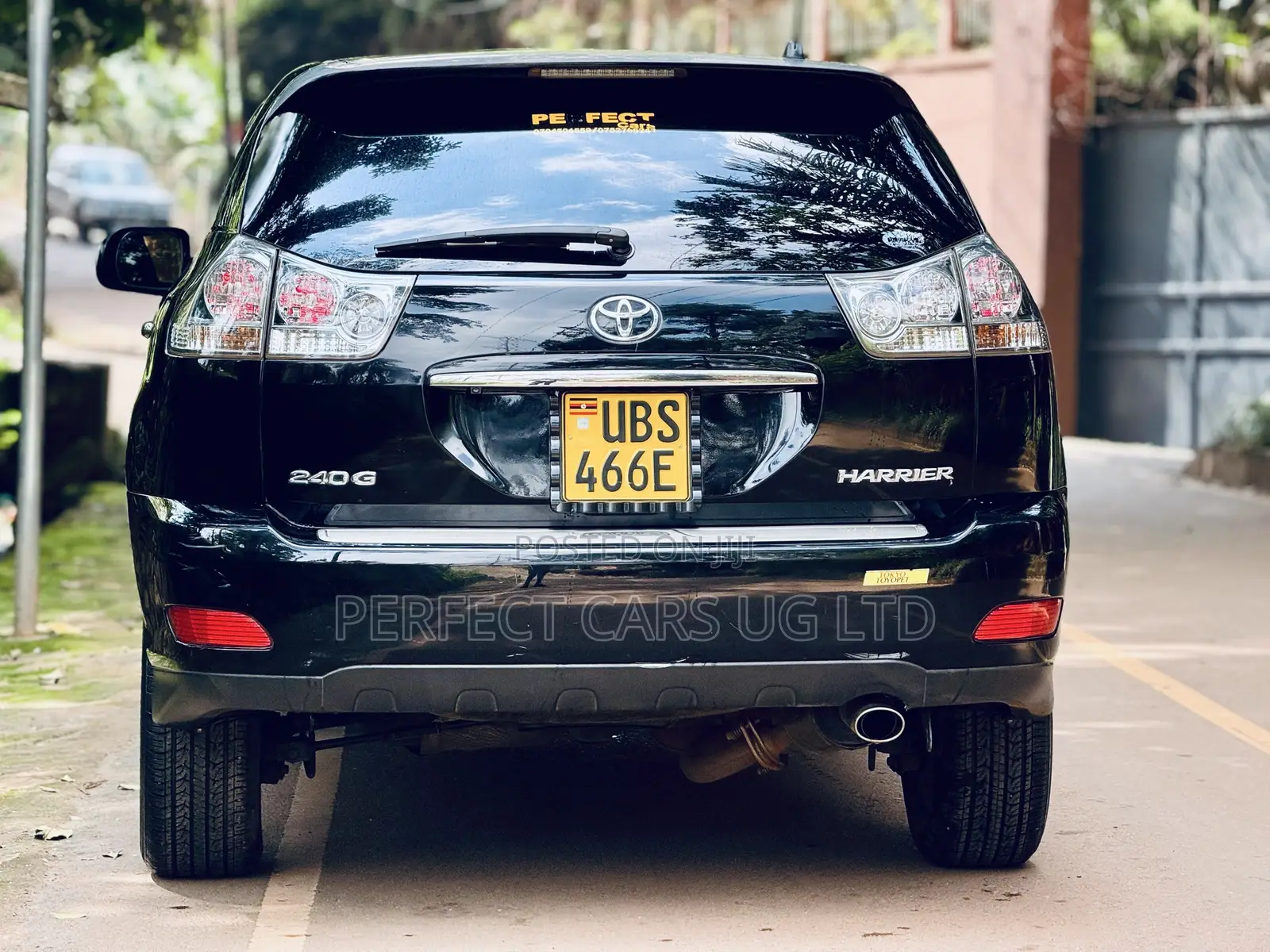 Toyota Harrier 2.4 2012 Black