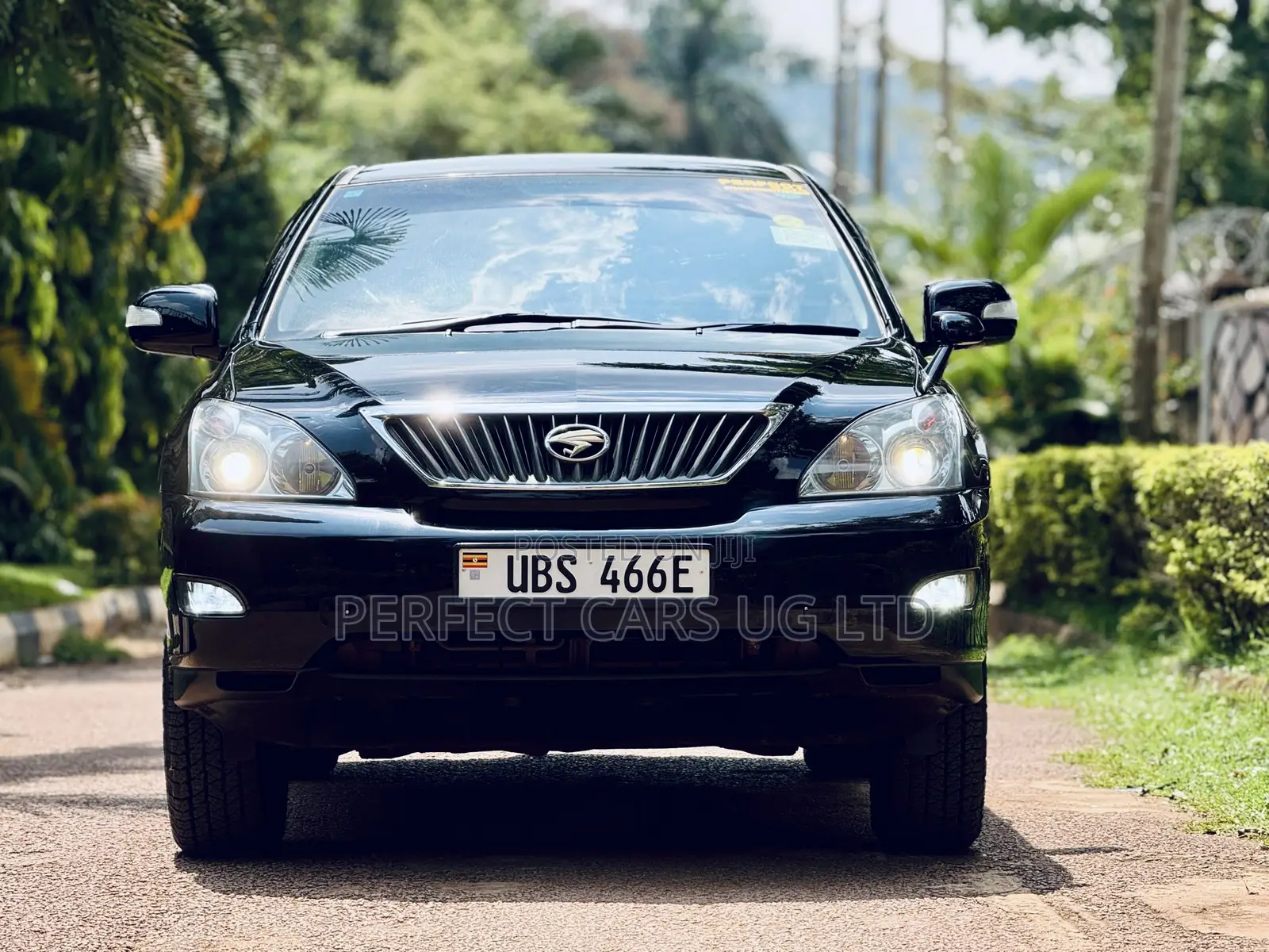 Toyota Harrier 2.4 2012 Black