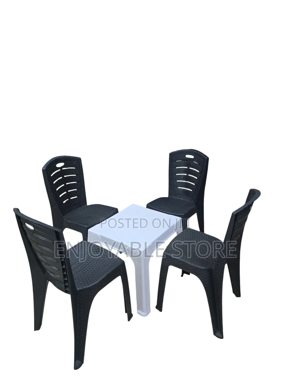 Simple Dining Plastic Table and Chairs