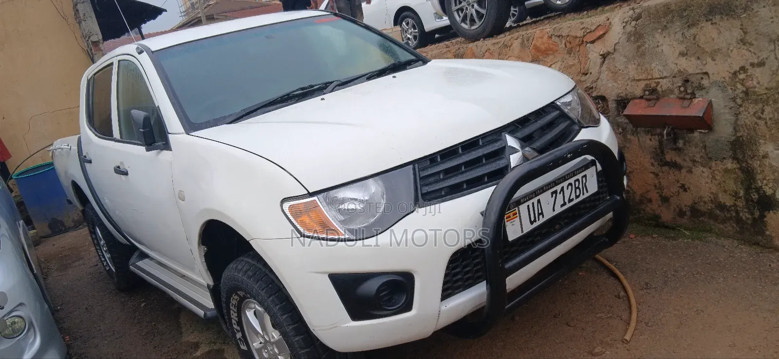 Mitsubishi L200 Double Cab 2.5 136hp 4WD 2009 White