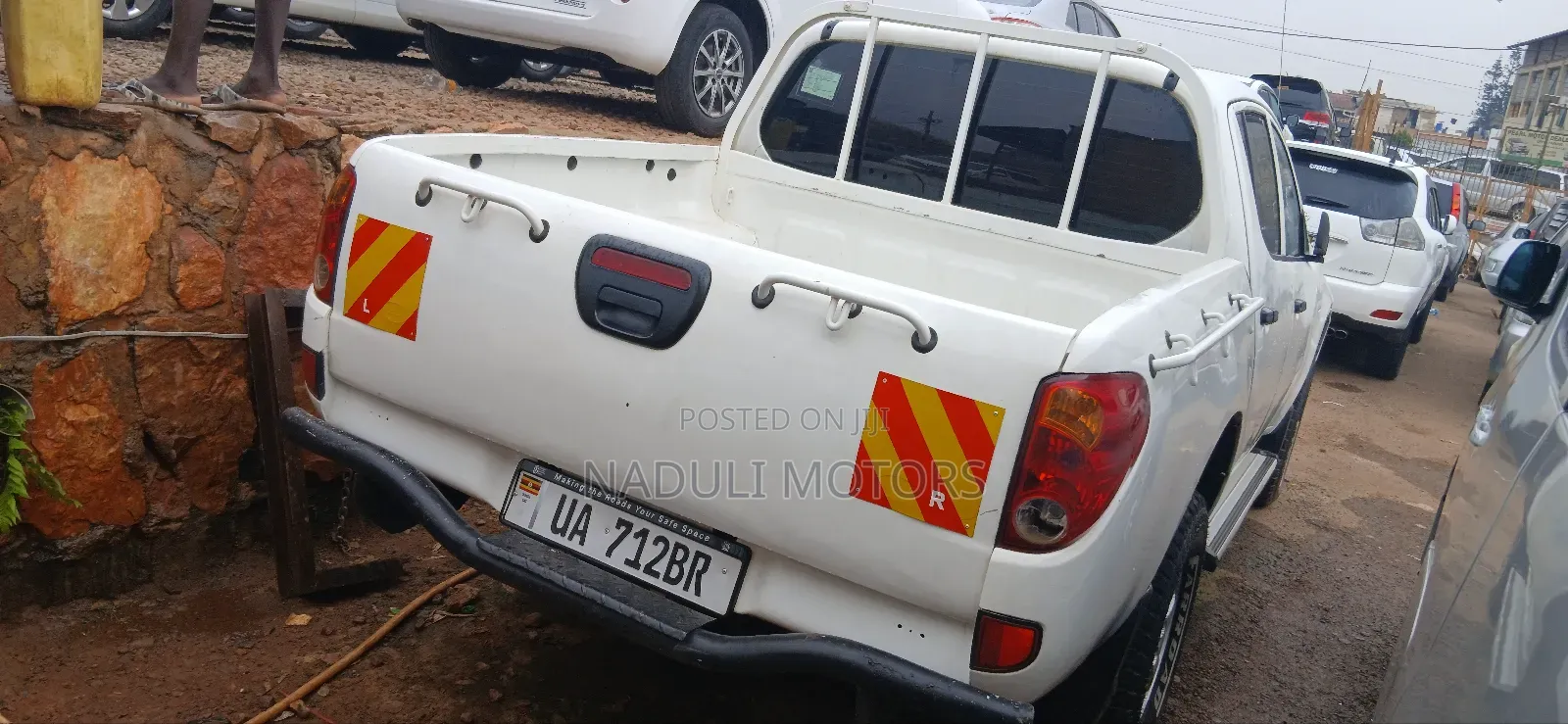 Mitsubishi L200 Double Cab 2.5 136hp 4WD 2009 White