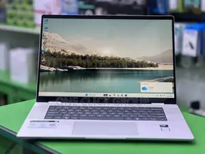 New Laptop HP Envy 15 16GB Intel Core Ultra 7 SSHD (Hybrid) 1T
