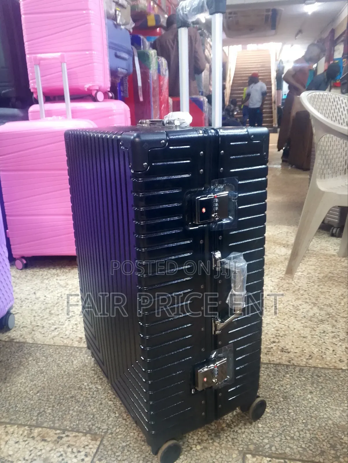 Noble Aluminium Plastic Suitcase. Medium.( Black)
