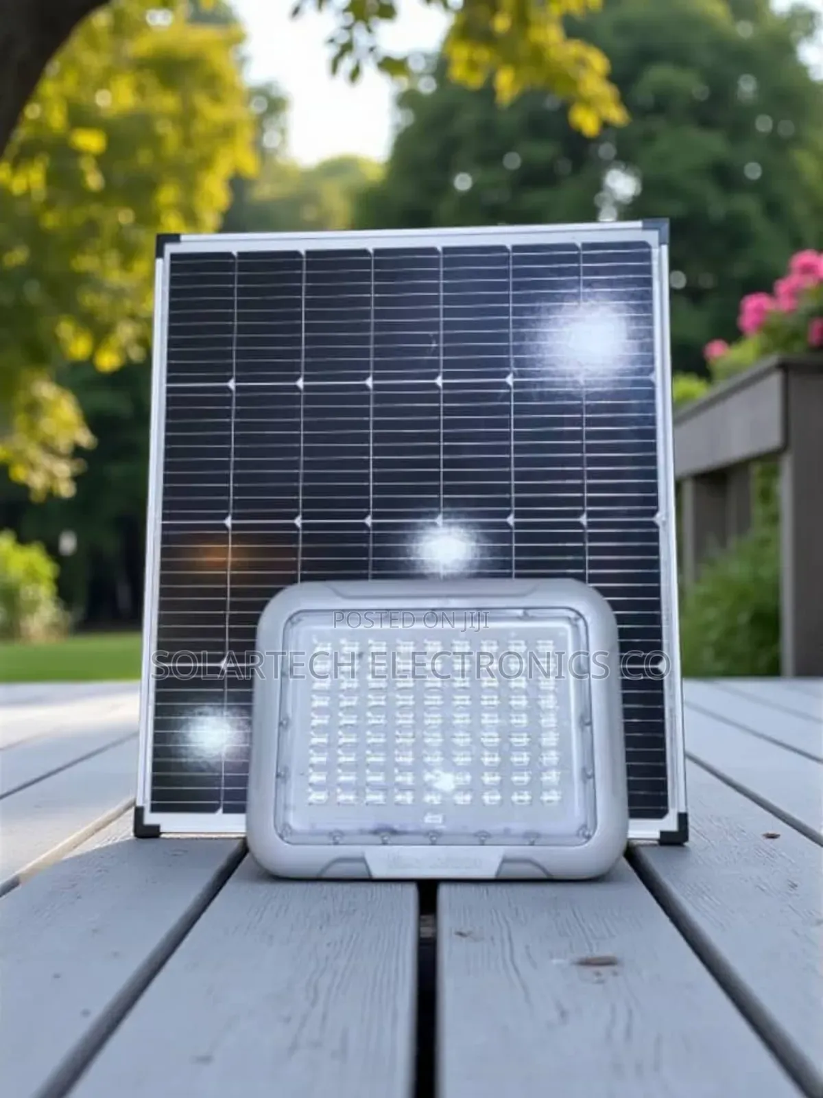 SFL 500w Blue Carbon Solar Flood Light – 20 Years Lifespan