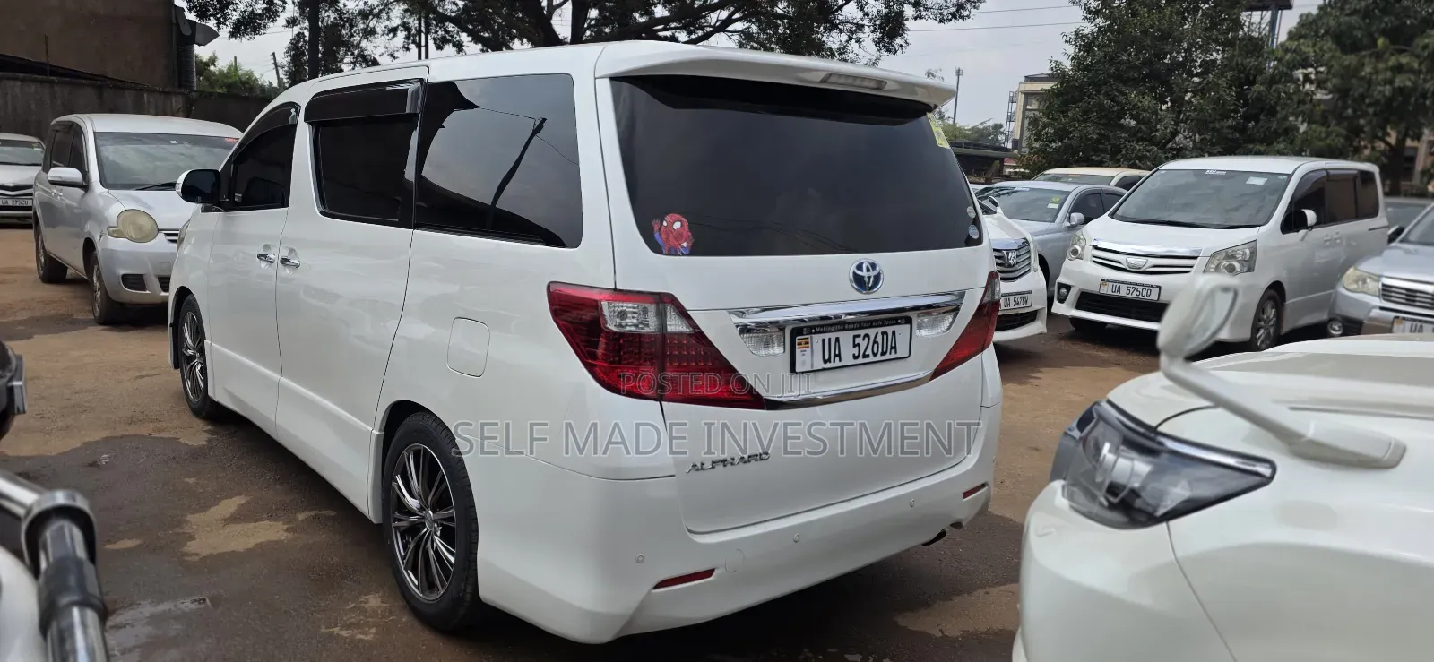 Toyota Alphard 2011 White