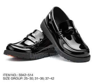Shinny Mocassin School Sheos