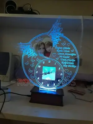 Illusion Clocks