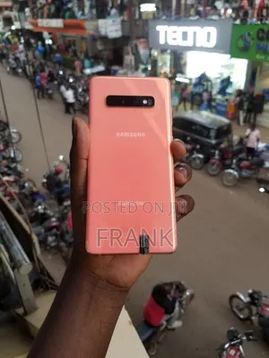 New Samsung Galaxy S10 Plus 128 GB Orange