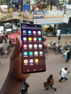New Samsung Galaxy S10 Plus 128 GB Orange