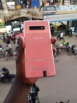 New Samsung Galaxy S10 Plus 128 GB Orange