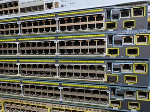 Cisco Catalyst 2960-S Series 48-Port Switches Poe+ 10g Sfp+ Uplinks