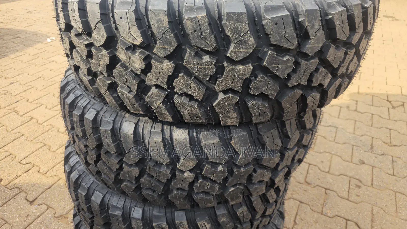 Landcruiser Offroad Tyres Mudterrain 16 and 17 Sizes