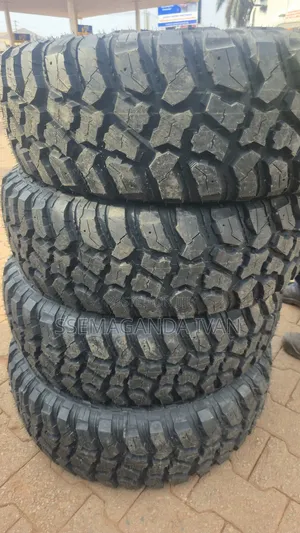 Landcruiser Offroad Tyres Mudterrain 16 and 17 Sizes